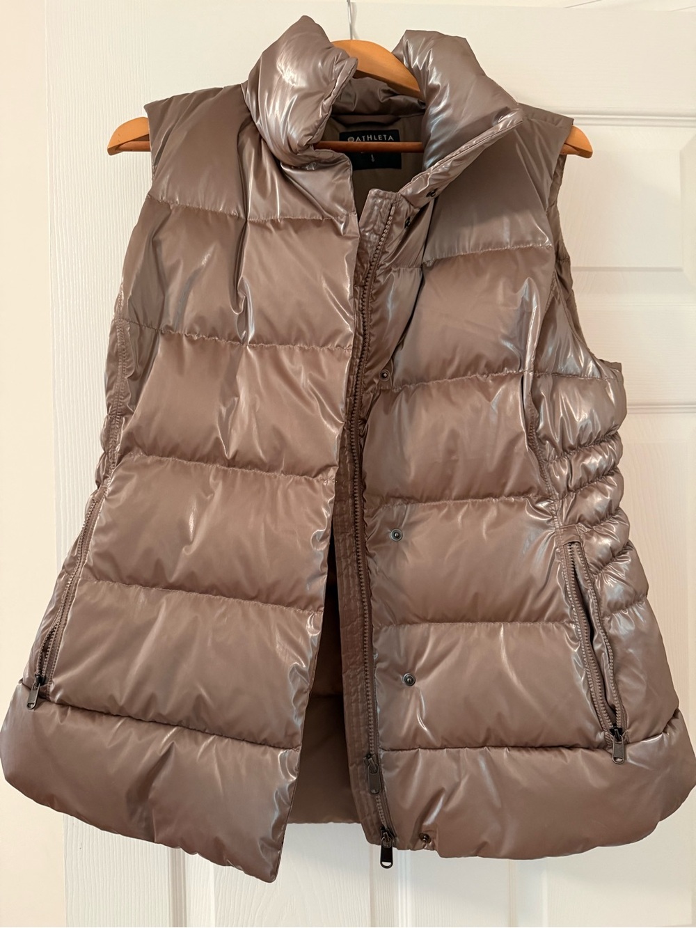 Athleta Downtown Vest,  Taupe Quilted Puffer, women size Large, like new